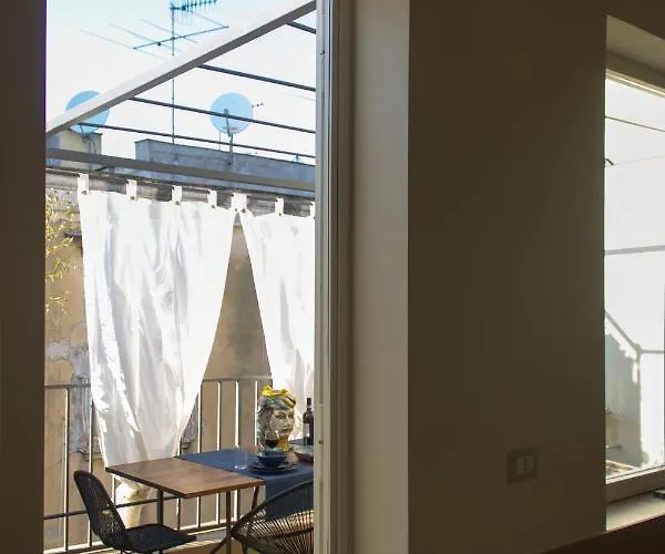 Schiara B&B 나폴리