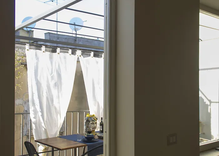 ベッド・アンド・ブレックファスト Schiara